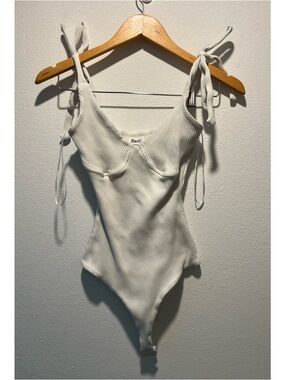 Princess Polly Bodysuit One Piece White Ribbed Bow Tie Straps Womens US Size 6